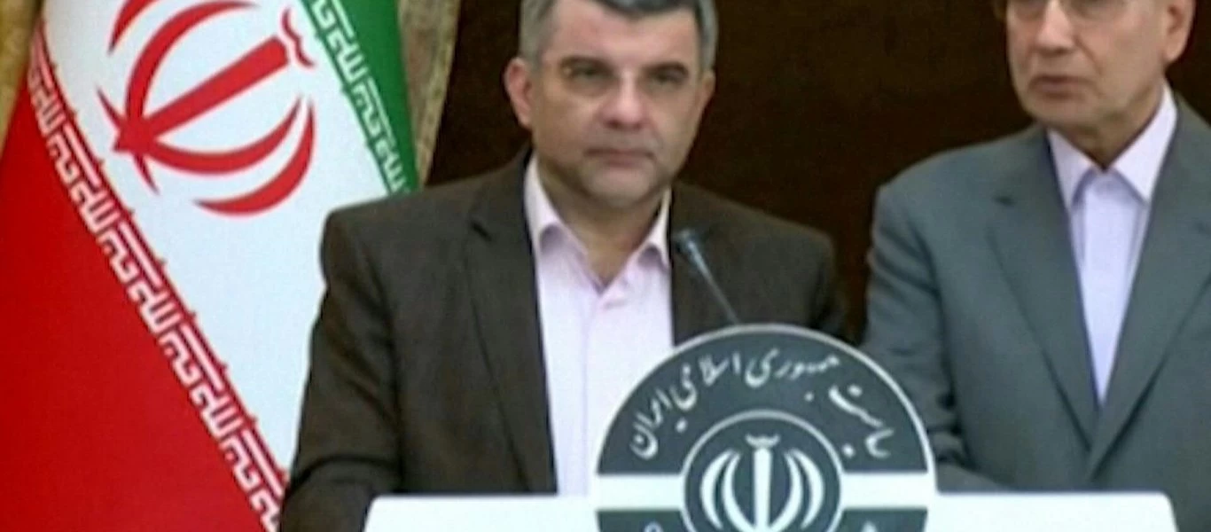 Θετικός στον κορωνοϊό ο αν. υπουργός Υγείας του Ιράν - Δείτε τον σε βίντεο να ιδρώνει και να βήχει